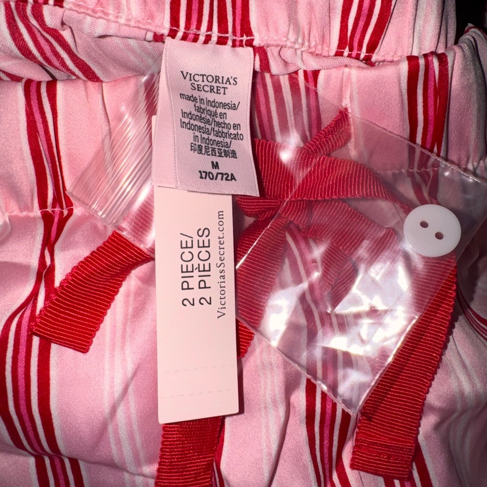 Victoria’s Secret striped pajama short sleeve short set size medium - Picture 5 of 5
